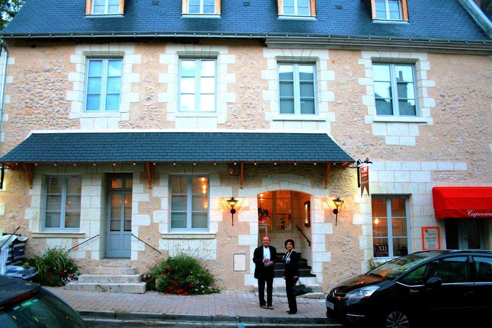 Hotel-Restaurant-Chambre Insolite Spa - Le XII De Luynes 吕讷 外观 照片